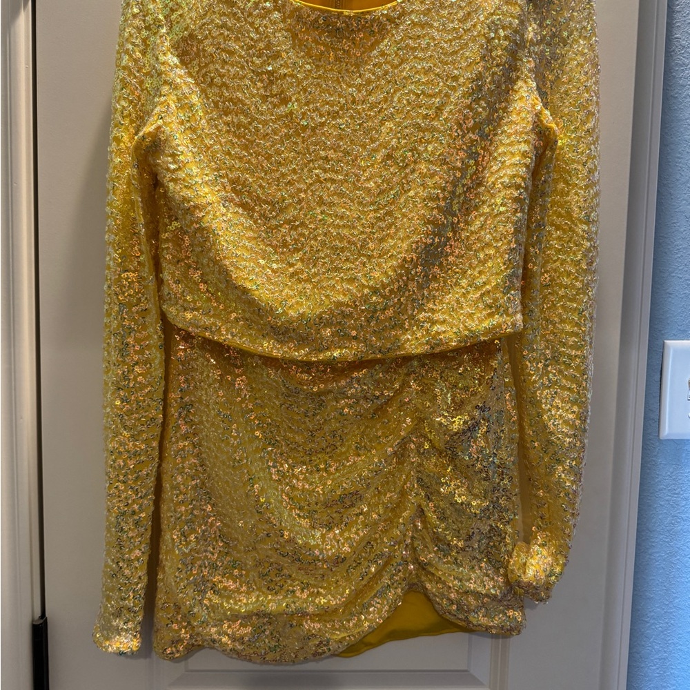 Women’s Yellow Sequin Long-Sleeve Dress